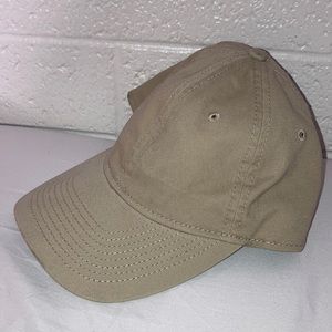 Tan hat